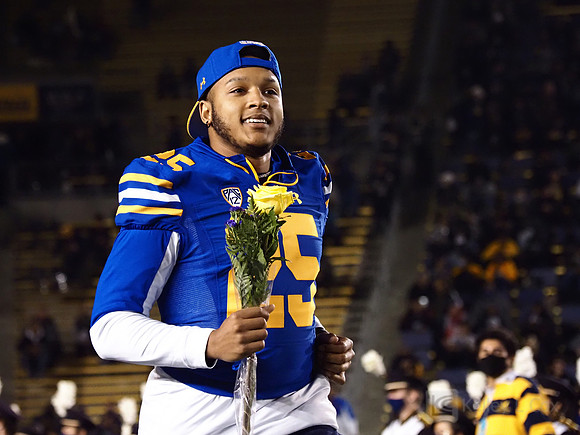 Isaiah Humphries (25)