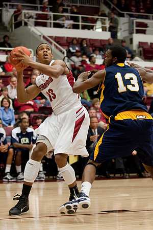 NCAA MEN'S BASKETBALL 2010 - Dec 12 - UC Riverside at Stanford