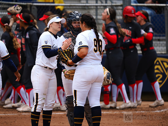 Makena Smith (21), Kacey Zobac (23), Sona Halajian (98)