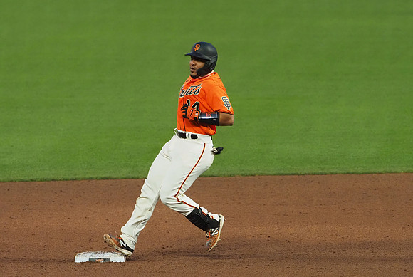 MLB: Texas Rangers at San Francisco Giants