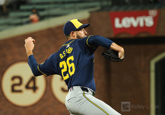 MLB: Milwaukee Brewers at San Francisco Giants