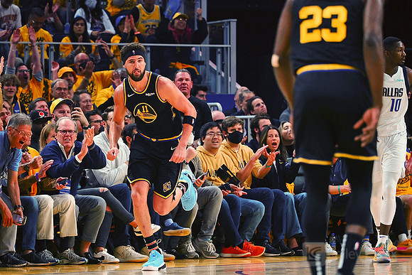 NBA: Playoffs-Dallas Mavericks at Golden State Warriors