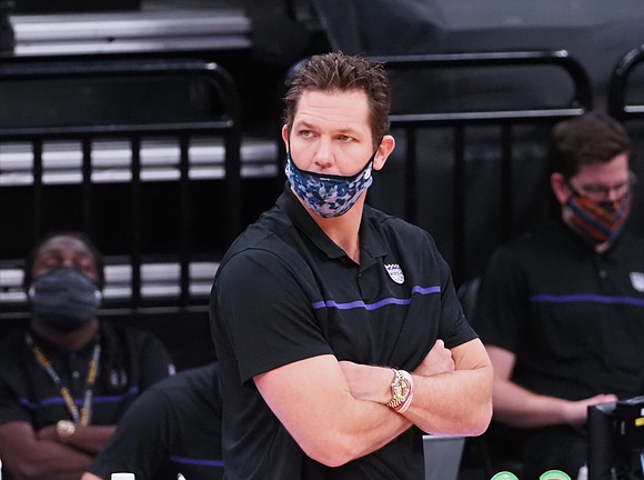 NBA: Phoenix Suns at Sacramento Kings
