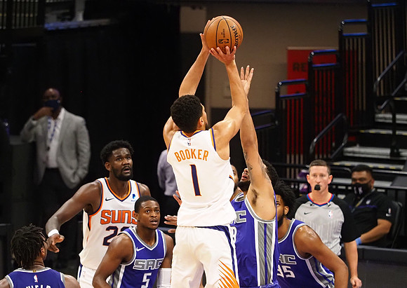 NBA: Phoenix Suns at Sacramento Kings