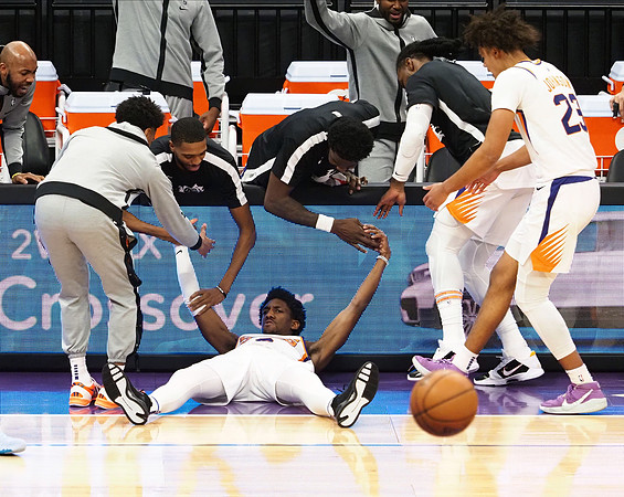 NBA: Phoenix Suns at Sacramento Kings
