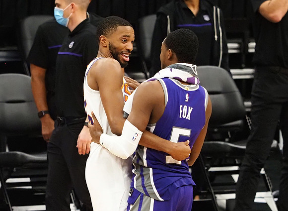 NBA: Phoenix Suns at Sacramento Kings