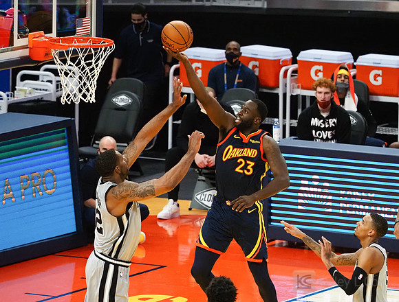 NBA: San Antonio Spurs at Golden State Warriors