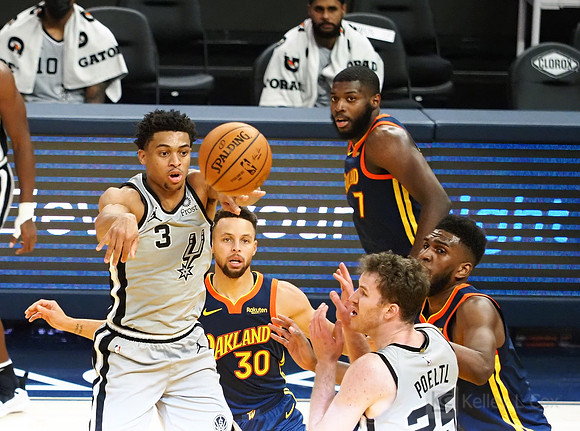 NBA: San Antonio Spurs at Golden State Warriors