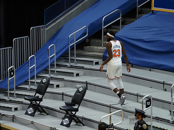 NBA: New York Knicks at Golden State Warriors