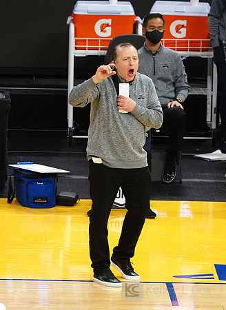 NBA: New York Knicks at Golden State Warriors
