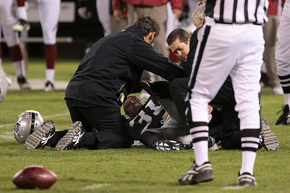 NFL: Preseason-Arizona Cardinals at Oakland Raiders