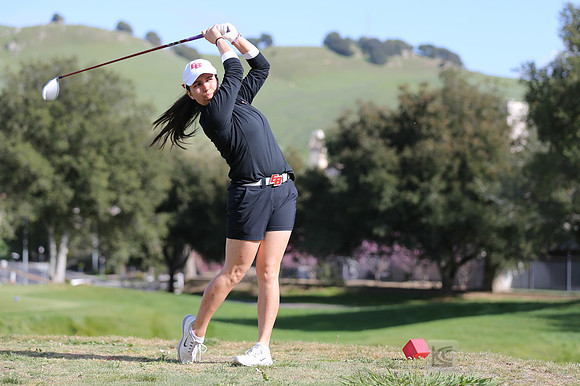 CSUEB Womens Golf