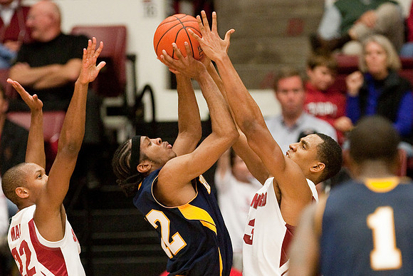 NCAA MEN'S BASKETBALL 2010 - Dec 12 - UC Riverside at Stanford