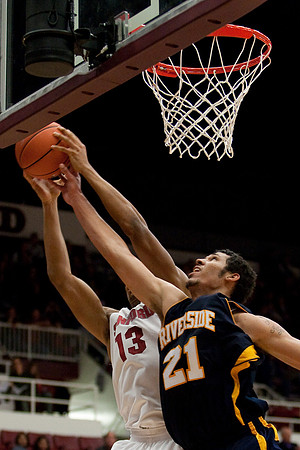 NCAA MEN'S BASKETBALL 2010 - Dec 12 - UC Riverside at Stanford