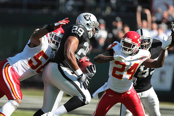 NFL: Kansas City Chiefs at Oakland Raiders