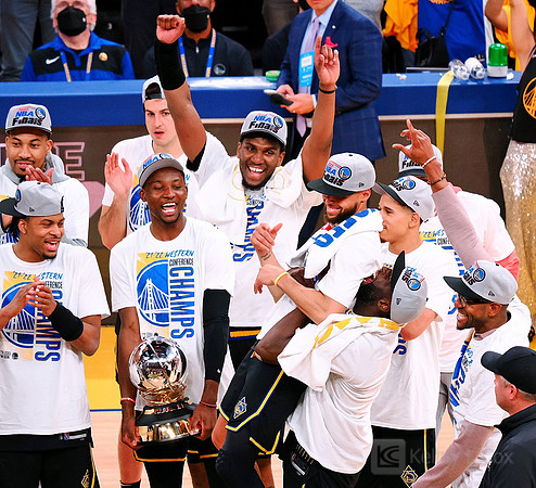 NBA: Playoffs-Dallas Mavericks at Golden State Warriors