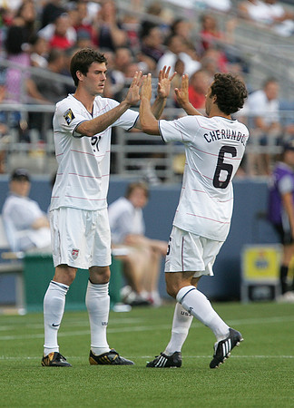 Brad Evans, Steve Cherundolo
