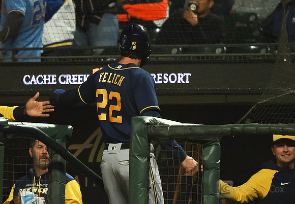 MLB: Milwaukee Brewers at San Francisco Giants