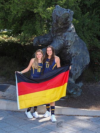 Sydney Decher (18), Luzi Persiehl (17)
