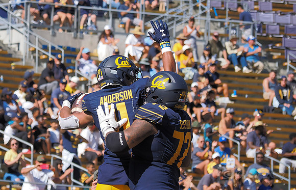 Mavin Anderson (11), T.J. Session (72)