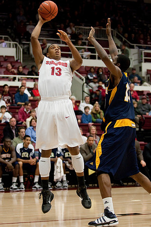 NCAA MEN'S BASKETBALL 2010 - Dec 12 - UC Riverside at Stanford