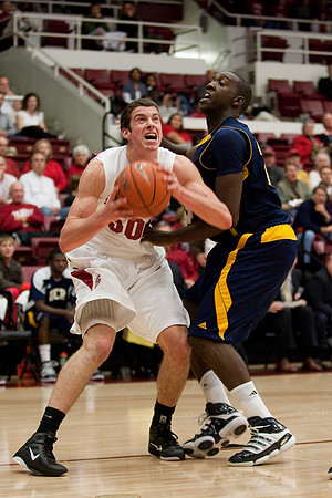 NCAA MEN'S BASKETBALL 2010 - Dec 12 - UC Riverside at Stanford