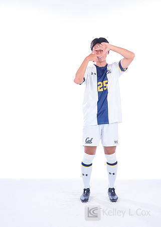 Jun Lee (25)