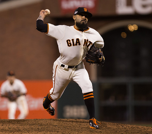 MLB: NLDS-Chicago Cubs at San Francisco Giants