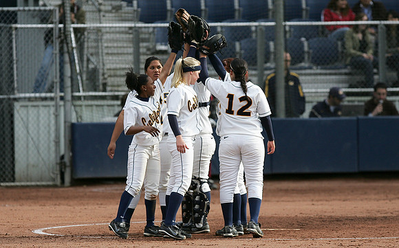 Cal Softball vs Santa Clara