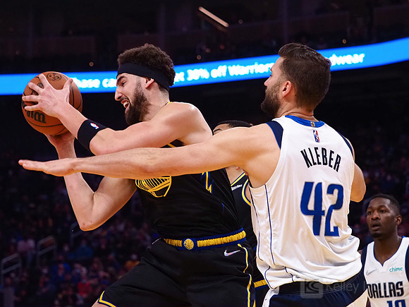 NBA: Dallas Mavericks at Golden State Warriors