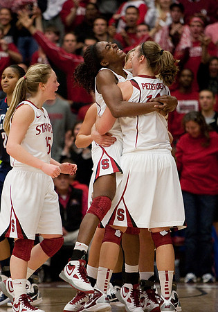 NCAA WOMEN'S BASKETBALL 2010 - Dec 30 - Connecticut at Stanford