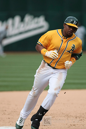 MLB: Chicago White Sox at Oakland Athletics