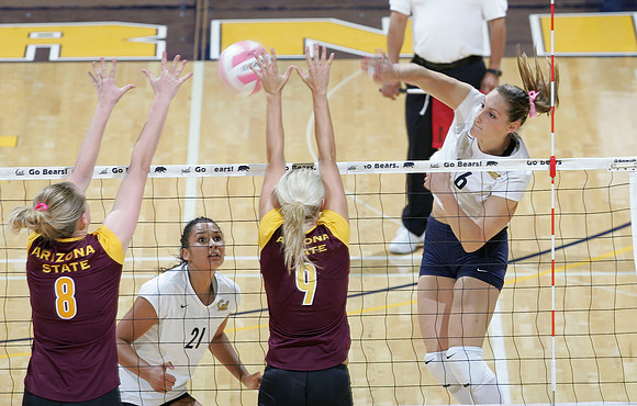 Cal Volleyball vs Arizona State