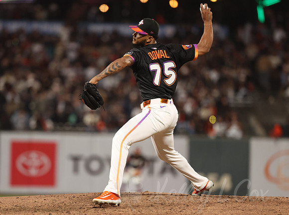 MLB: San Diego Padres at San Francisco Giants