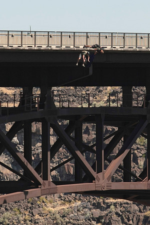 BASE Jumping