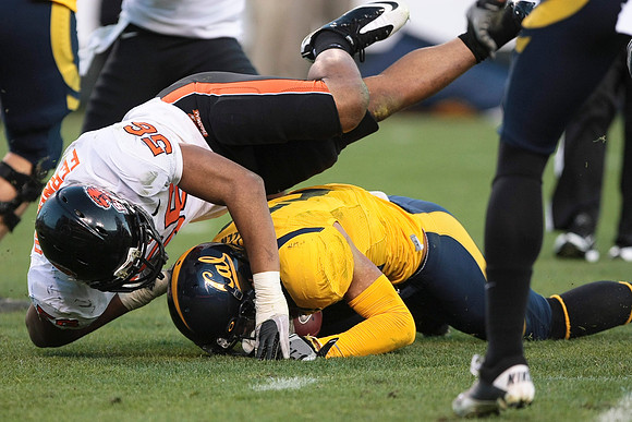 NCAA Football: Oregon State at California