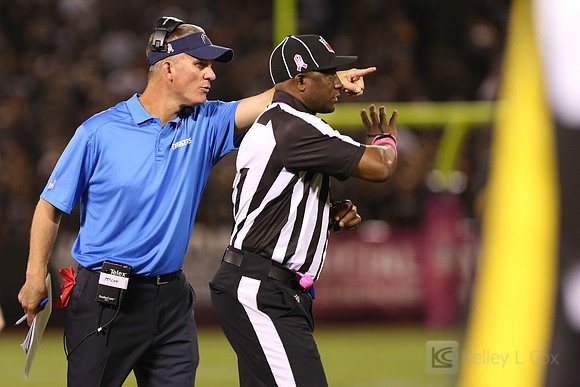 NFL: San Diego Chargers at Oakland Raiders