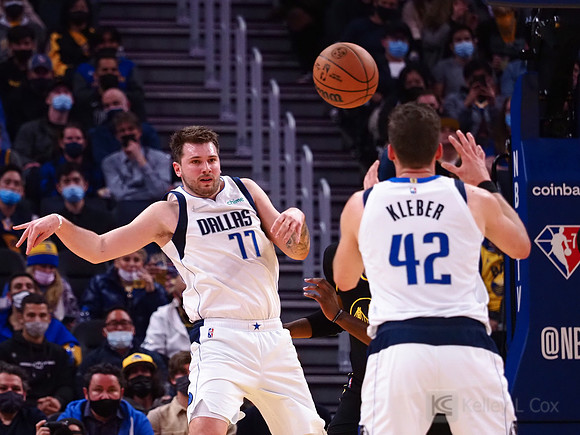 NBA: Dallas Mavericks at Golden State Warriors