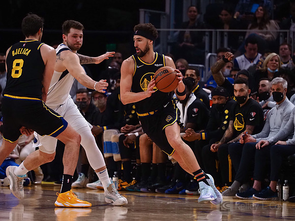 NBA: Dallas Mavericks at Golden State Warriors
