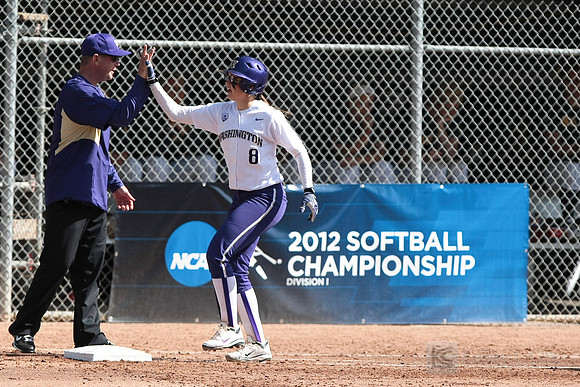 Softball: Washington vs Cal