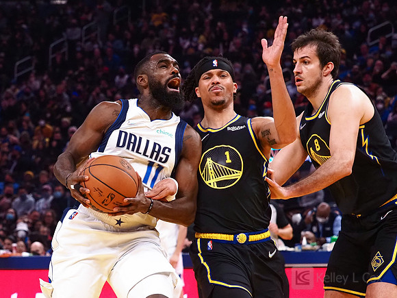 NBA: Dallas Mavericks at Golden State Warriors
