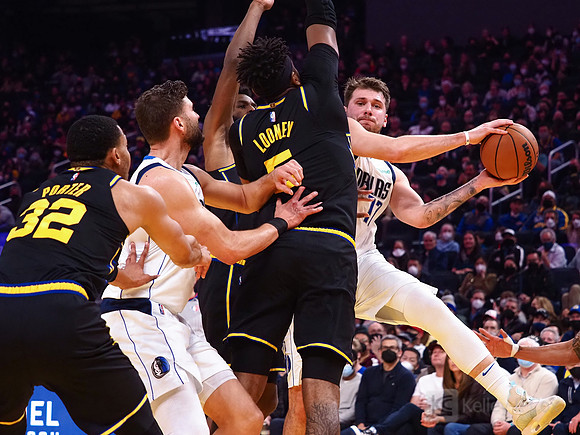 NBA: Dallas Mavericks at Golden State Warriors