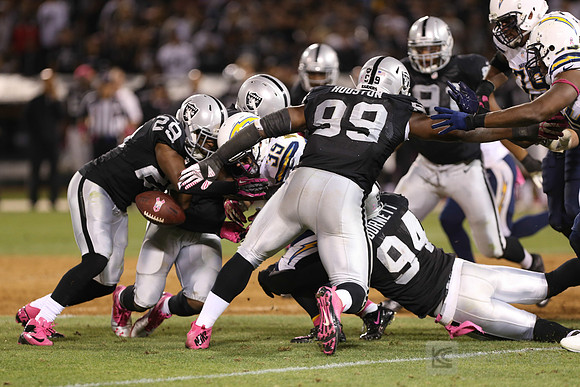 NFL: San Diego Chargers at Oakland Raiders