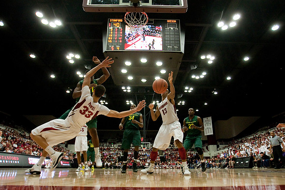 NCAA MEN'S BASKETBALL 2011 - Jan 27 - Oregon at Stanford