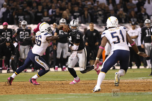 NFL: San Diego Chargers at Oakland Raiders