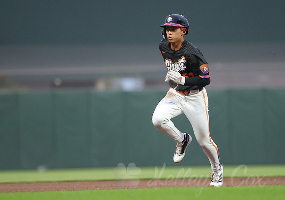 MLB: Philadelphia Phillies at San Francisco Giants