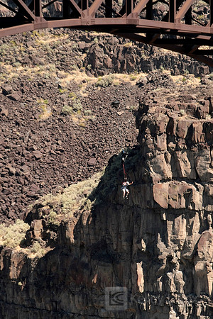 BASE Jumping