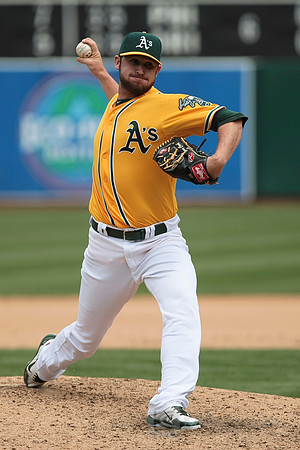 MLB: Chicago White Sox at Oakland Athletics