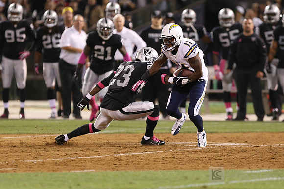 NFL: San Diego Chargers at Oakland Raiders