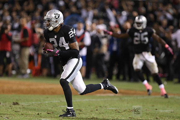 NFL: San Diego Chargers at Oakland Raiders